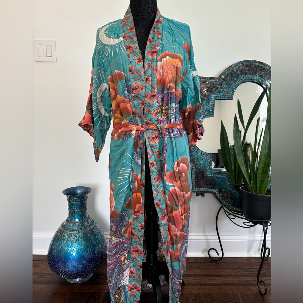 Wicked AF - Terina Kimono